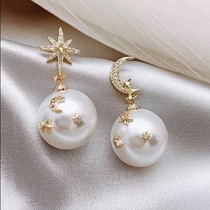 ❤️ Pearl Drop Star & Moon Earring